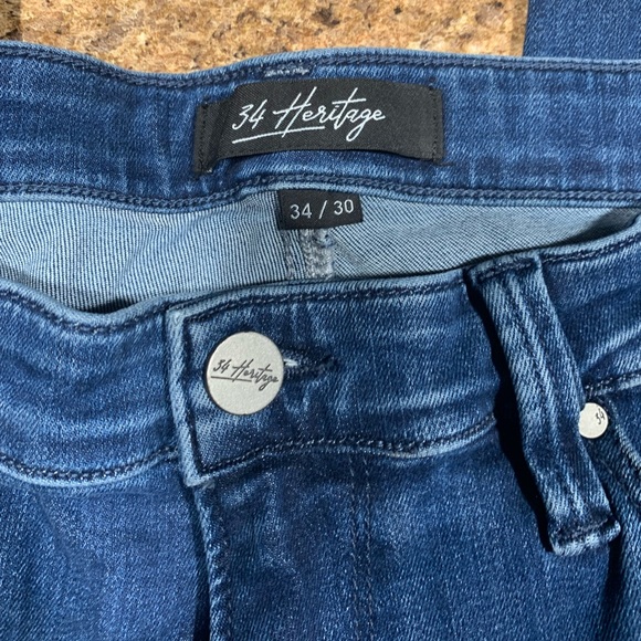 EUC 34 Heritage Mid Rise Straight Jeans Courage 34 30 - Picture 3 of 7